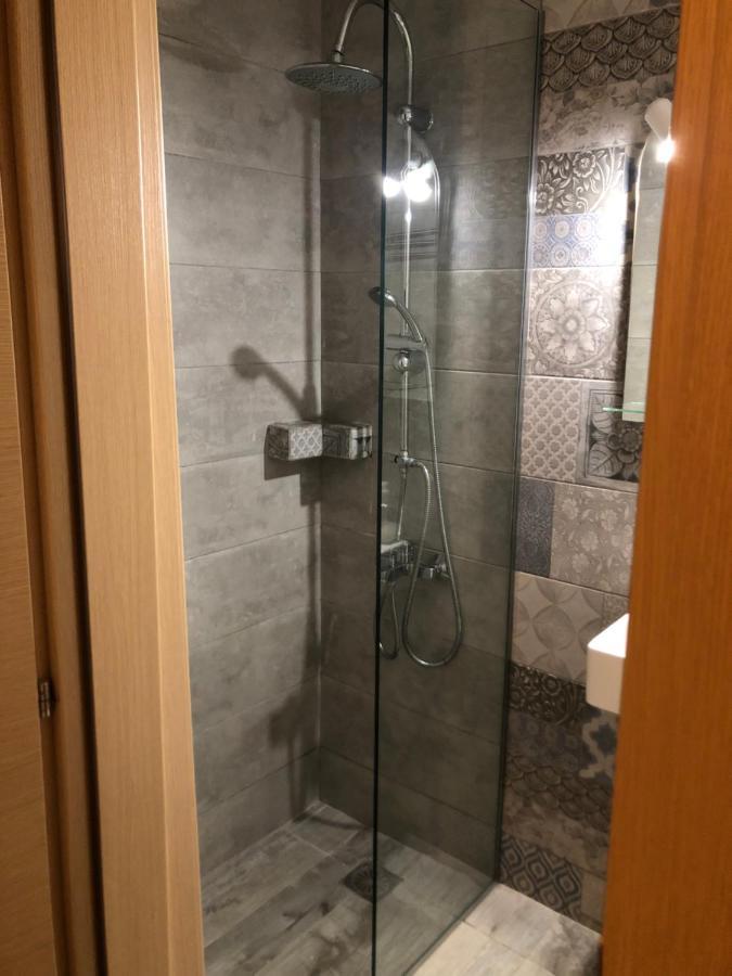 Anastasis Apartment In Palaio Faliro Athene Buitenkant foto
