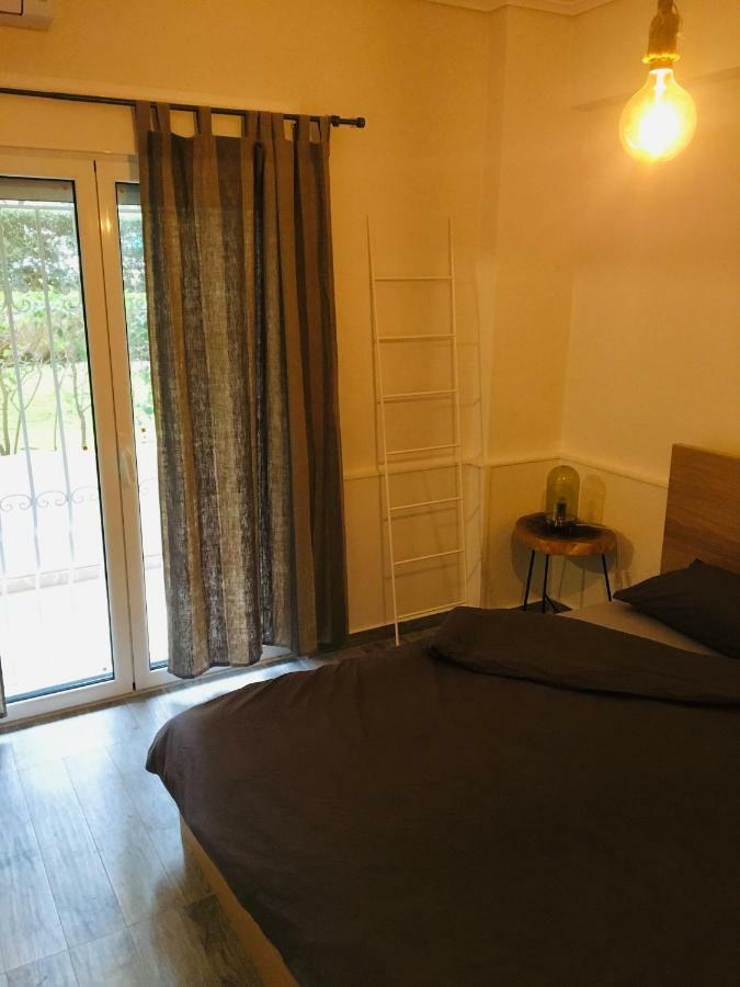 Anastasis Apartment In Palaio Faliro Athene Buitenkant foto