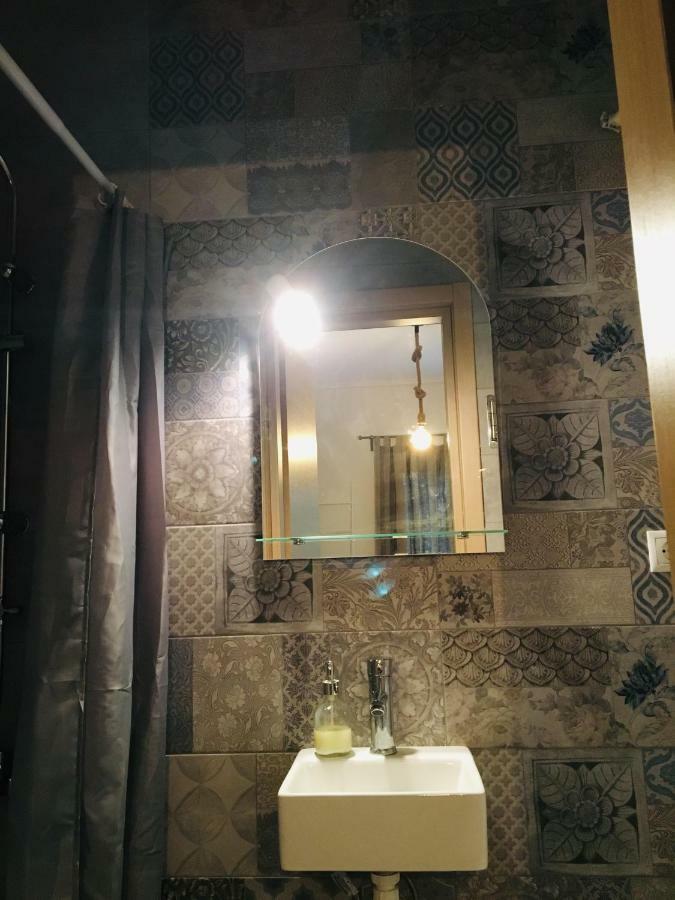 Anastasis Apartment In Palaio Faliro Athene Buitenkant foto
